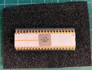 More missing pins on a ceramic 6502