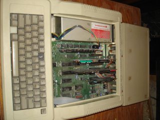 Apple IIe with top open